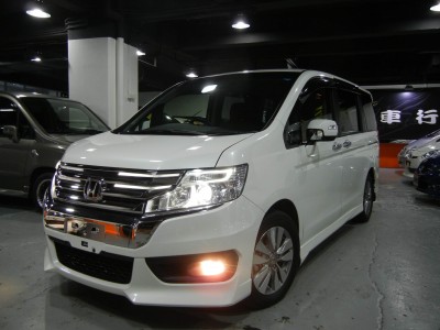 Honda stepwgn rk5