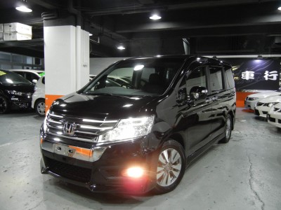 Honda stepwgn rk5